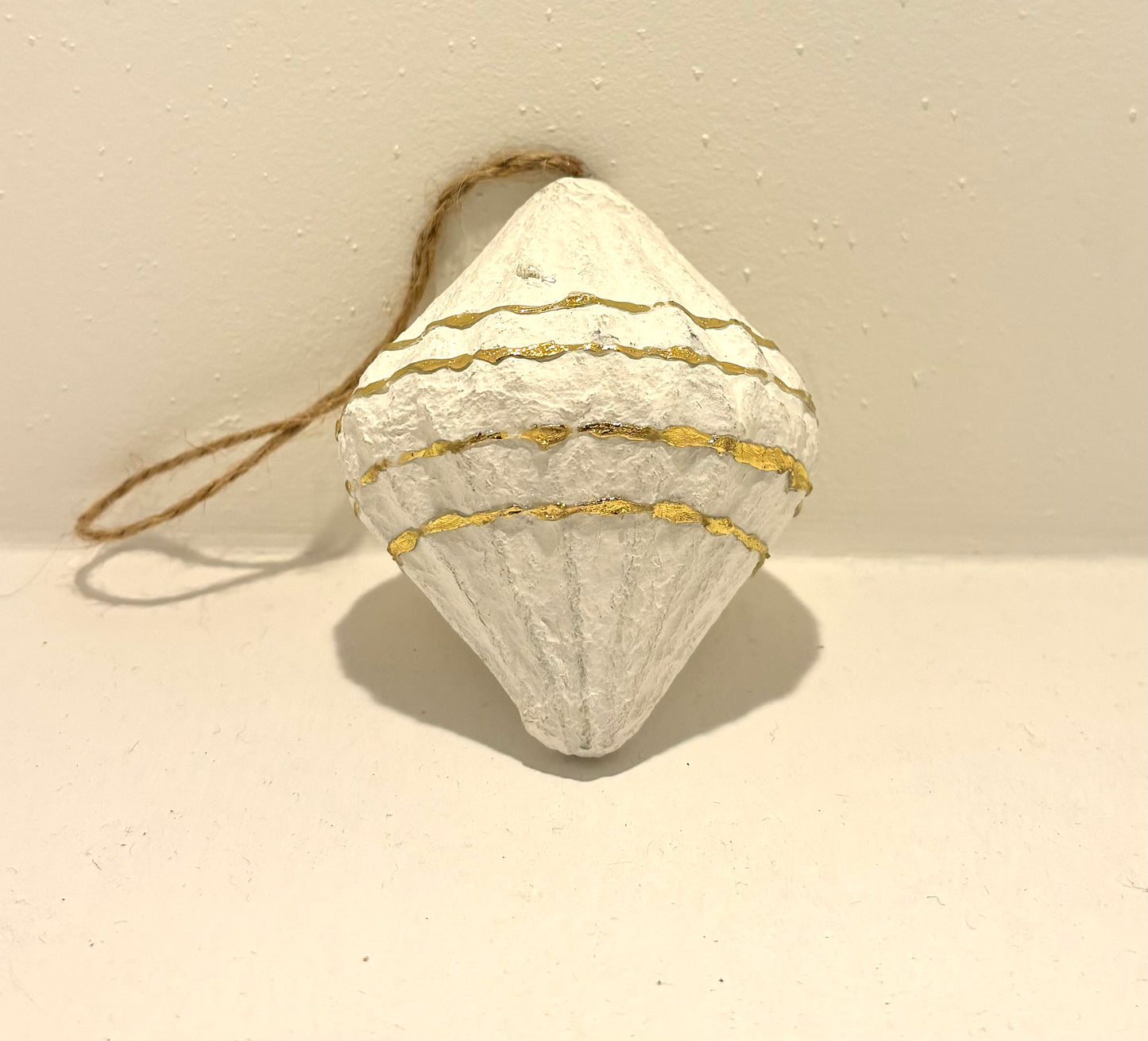 Boule de noël à suspendre - en papier de coton recyclé