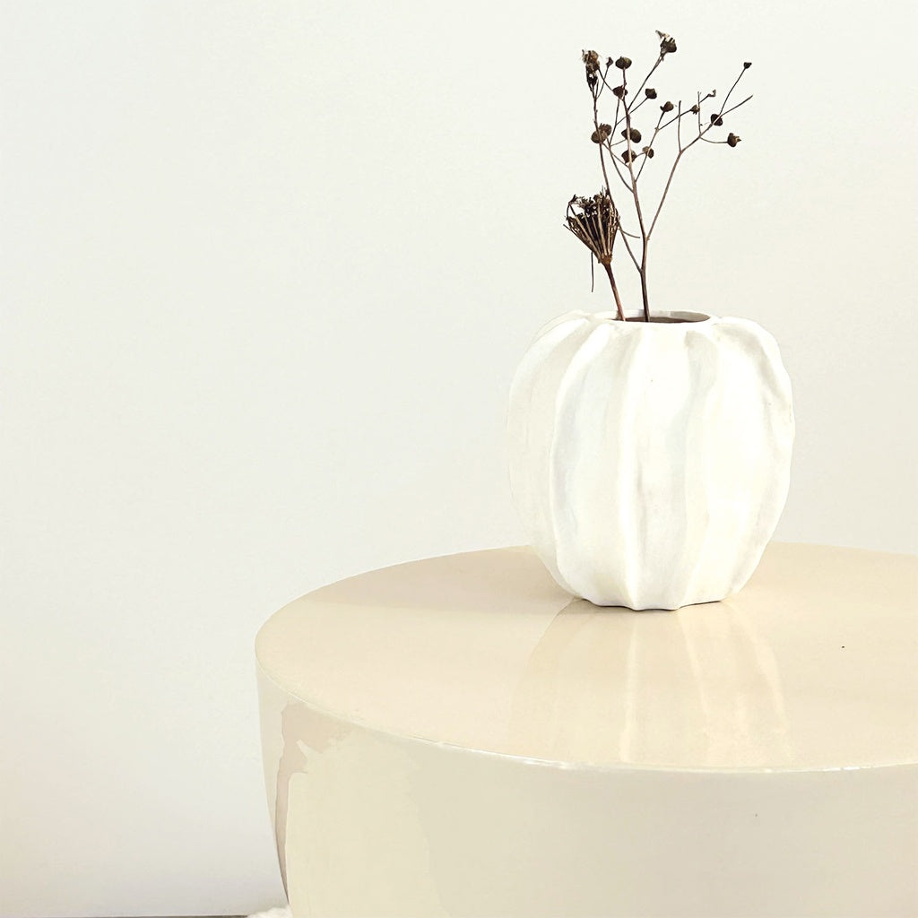 Vase noble ondule blanc D10,8 H10cm