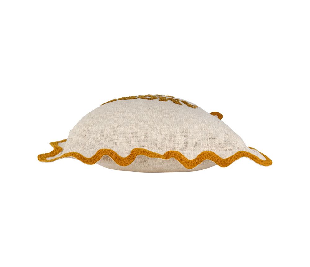 Coussin Amore Mio Écru & Moutarde 45 x 45 cm – Broderie décorative