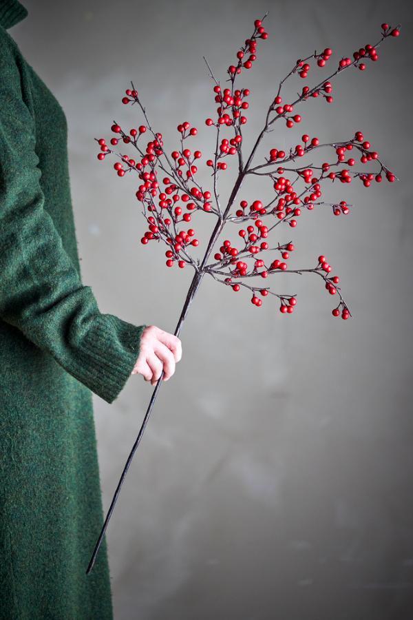 Tige d’ilex artificielle aux baies rouges